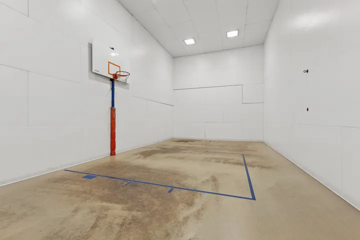 780