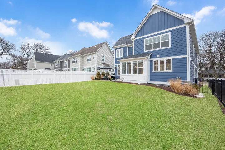 780