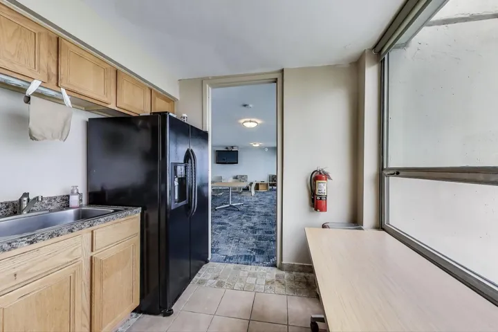 780