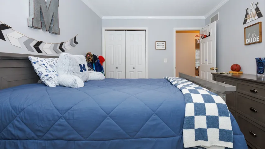 780