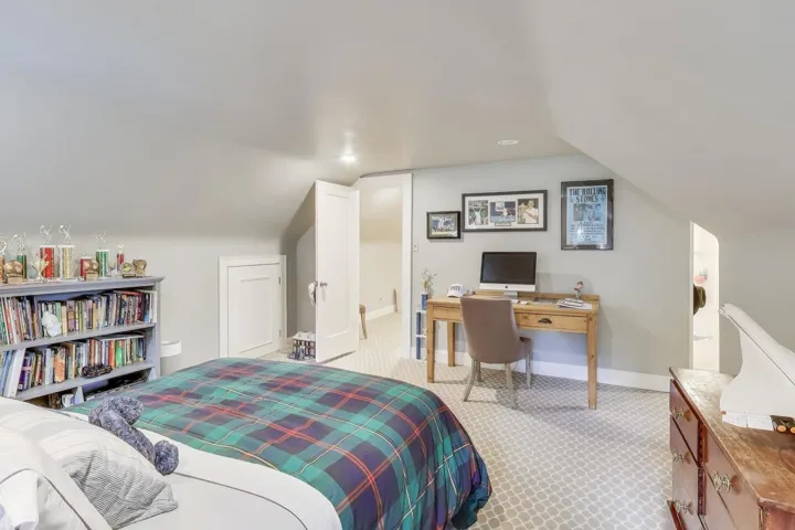 780