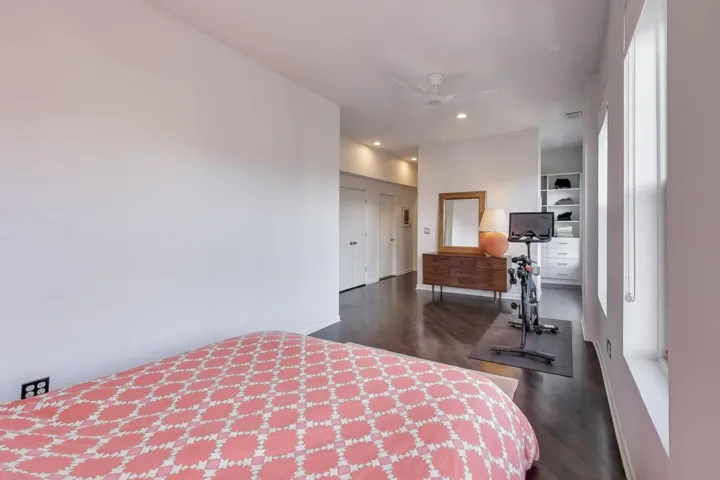 780