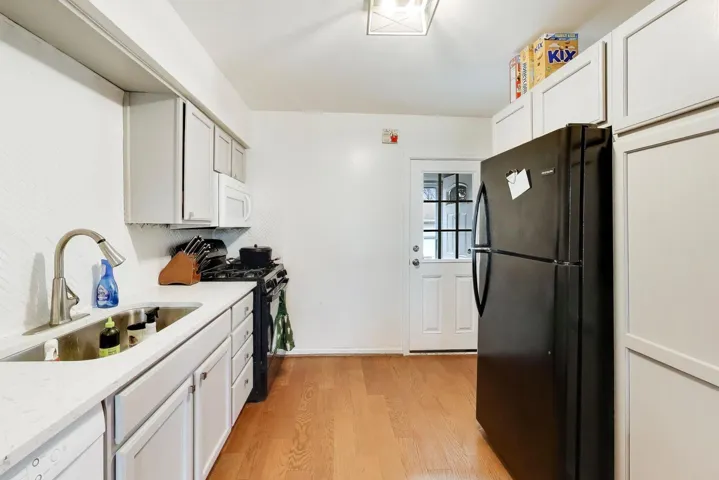 780