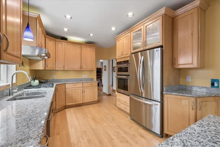 780