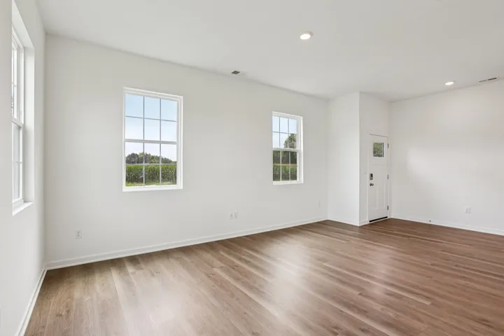 780