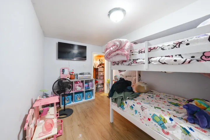 780
