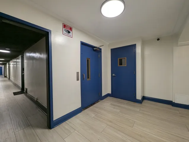 780