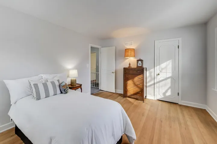 780