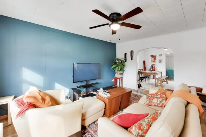 780