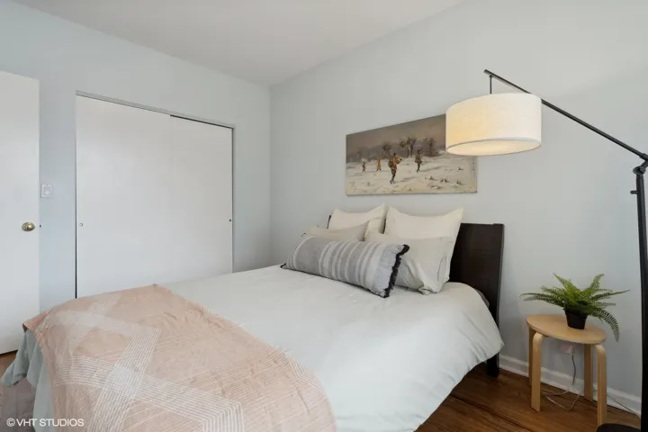 780