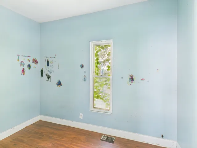 780