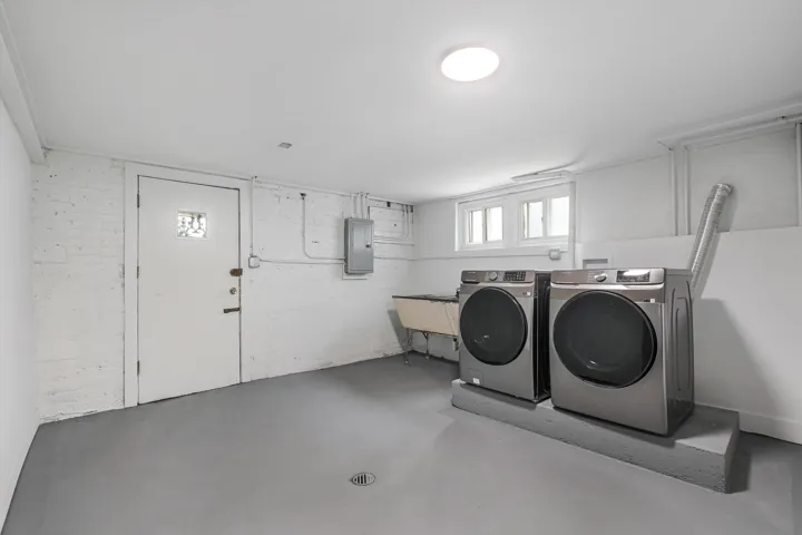 780