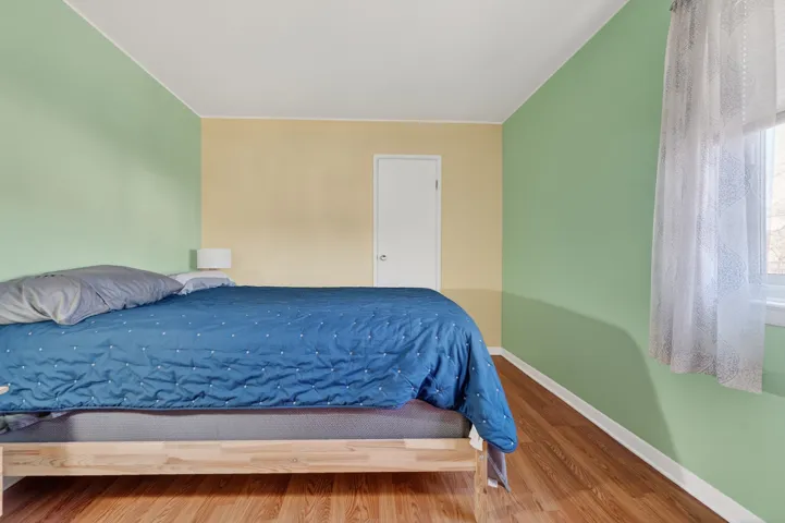 780