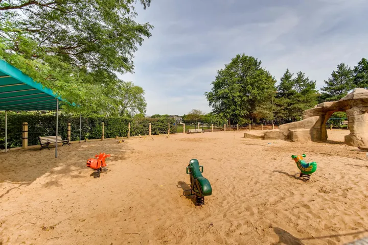 780