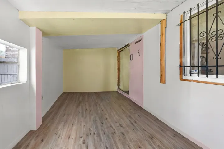 780