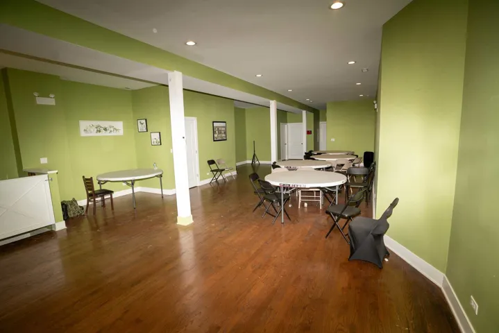 780