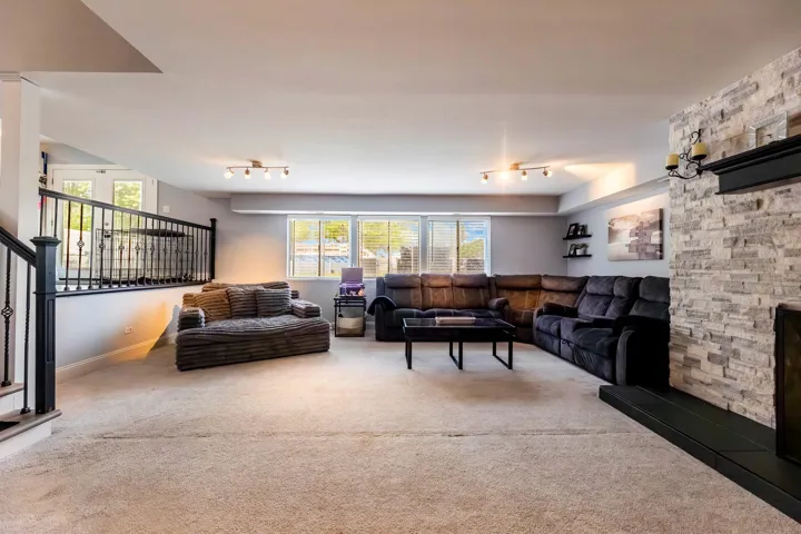 780