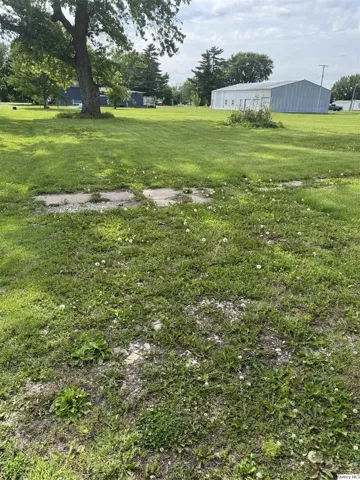 780