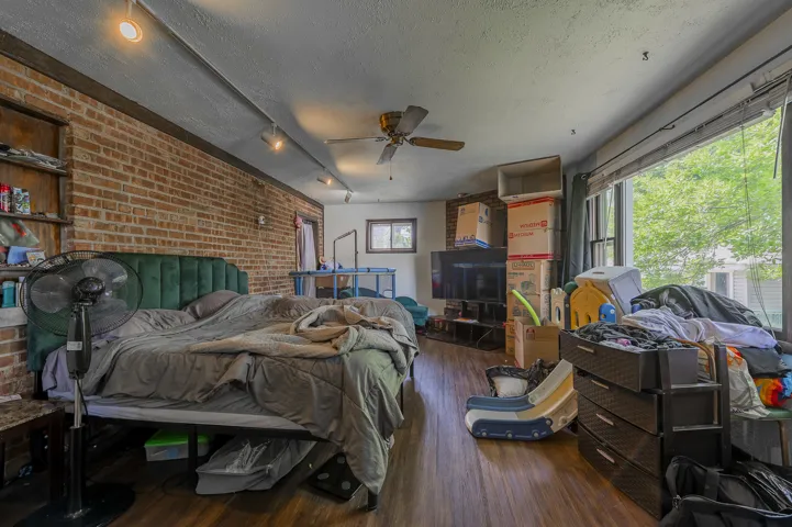 780