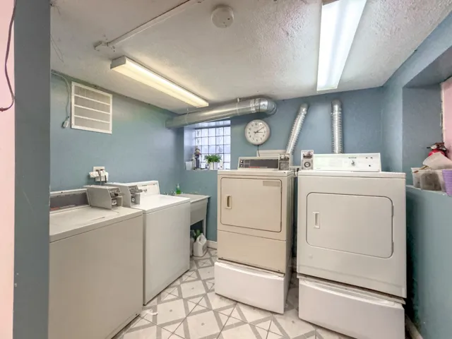 780