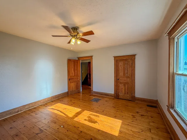 780