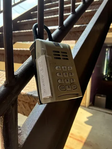780