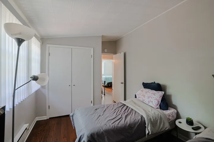 780