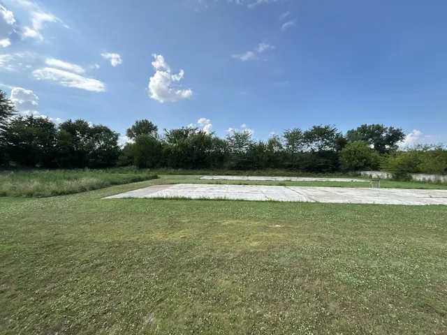 780
