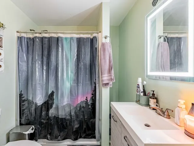 780