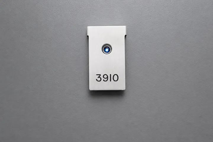 780