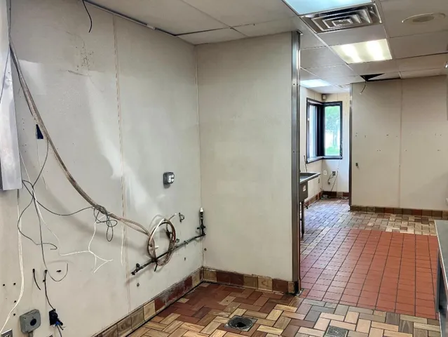 780