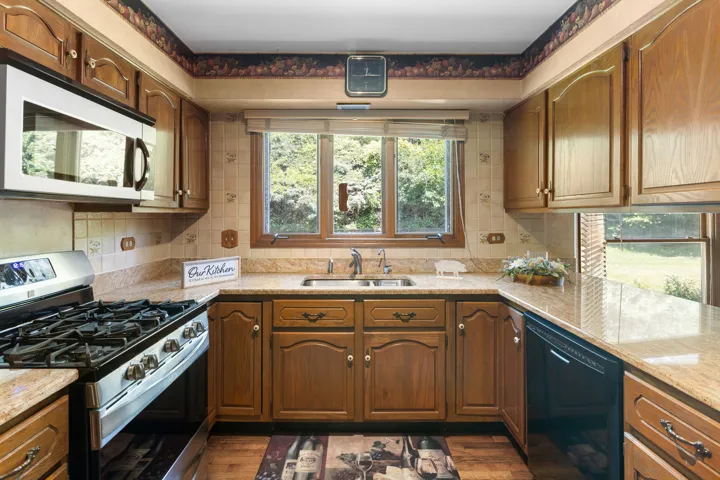 780