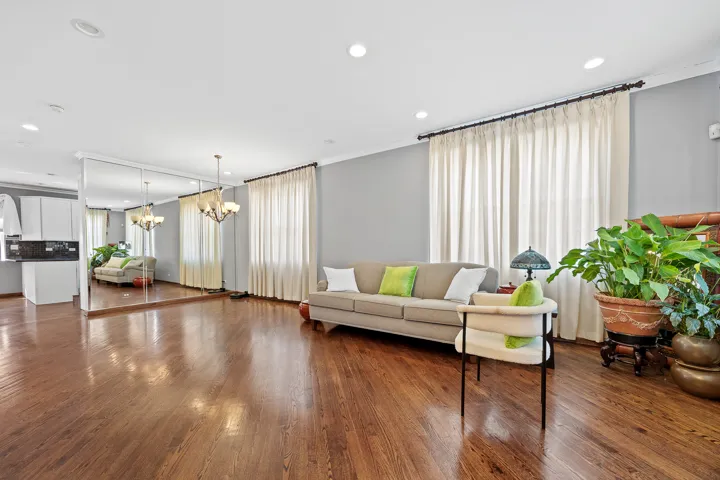 780