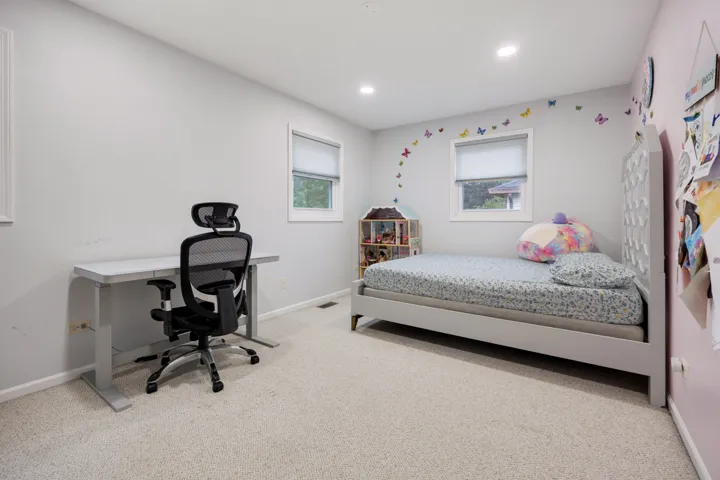 780