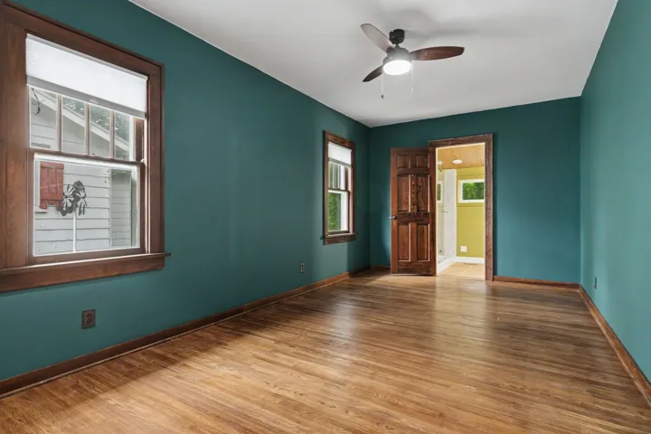 780