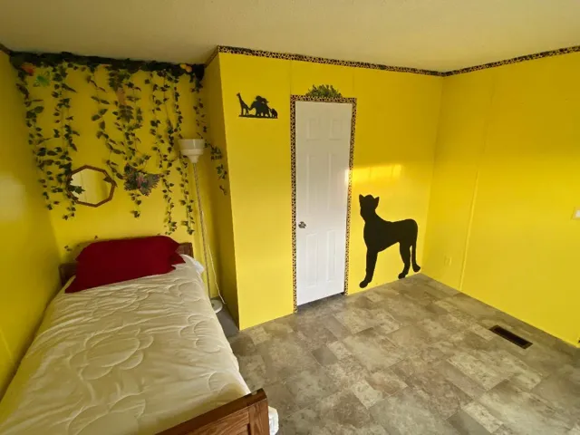 780