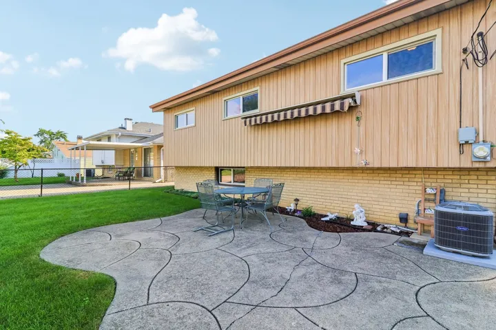 780