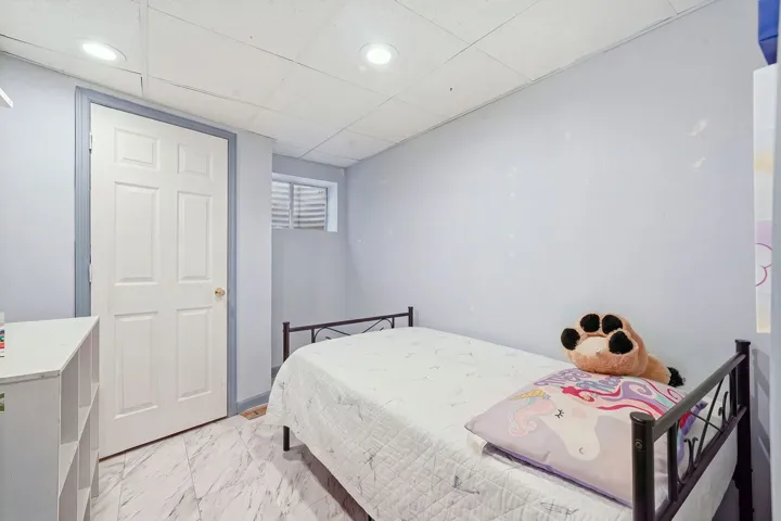 780