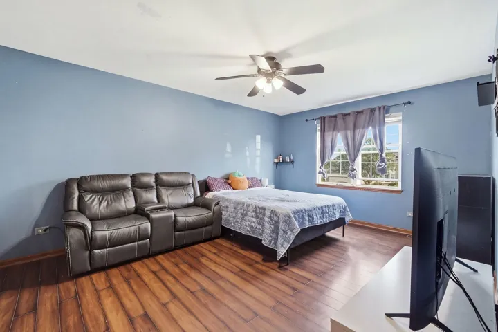 780