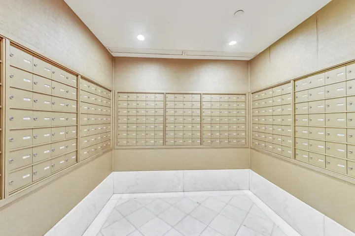 780