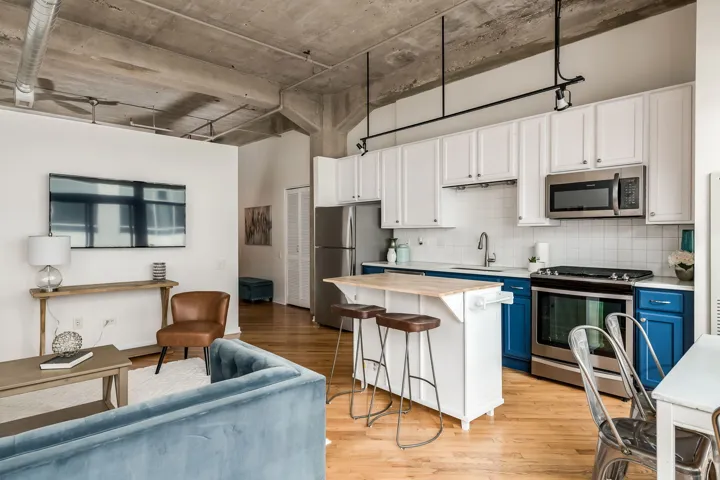 780