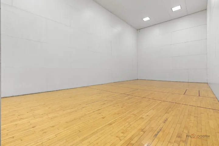 780
