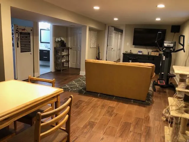 780