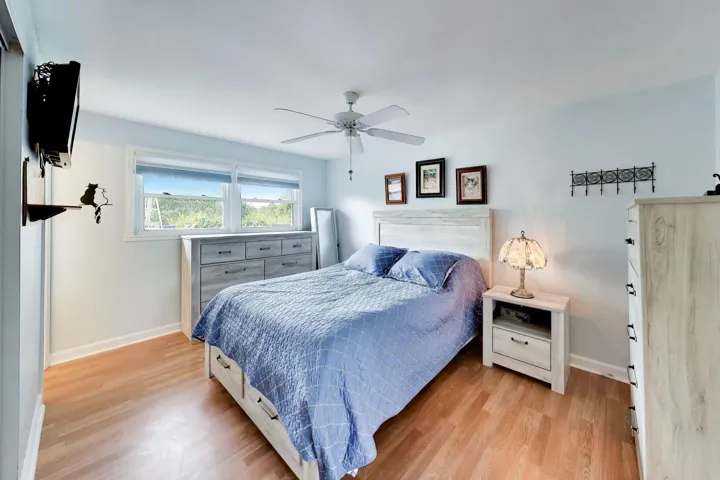 780