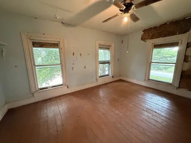 780