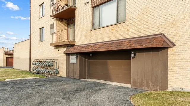 780