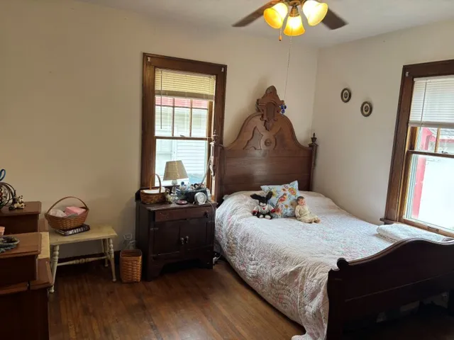 780