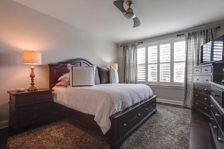 780