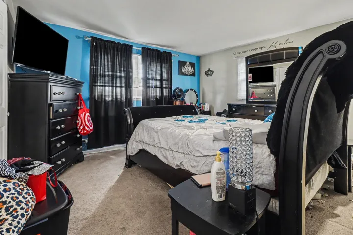 780