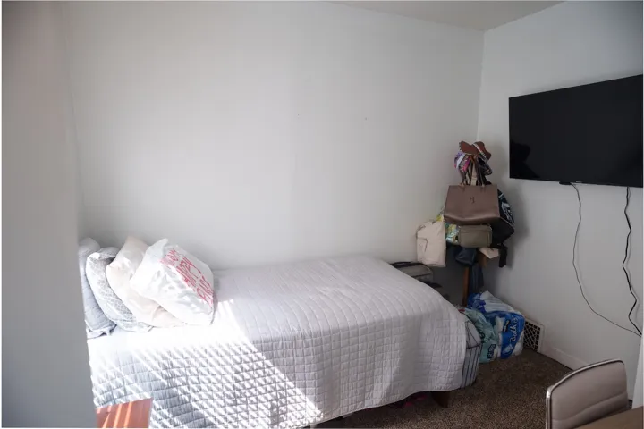 780